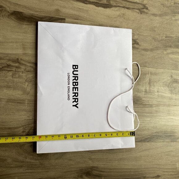 Extra Large Burberry Shopping Bag - Picture 4 of 6